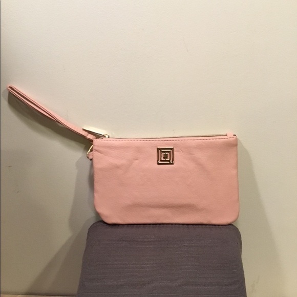 LIZ Claiborne Phone Charging Wallet NWT - Picture 1 of 6